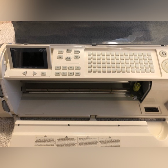 Circut Expressions - Picture 3 of 3